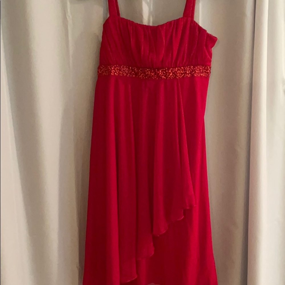 STUNNING RED TAPERED DRESS WITH BEADED WAIST